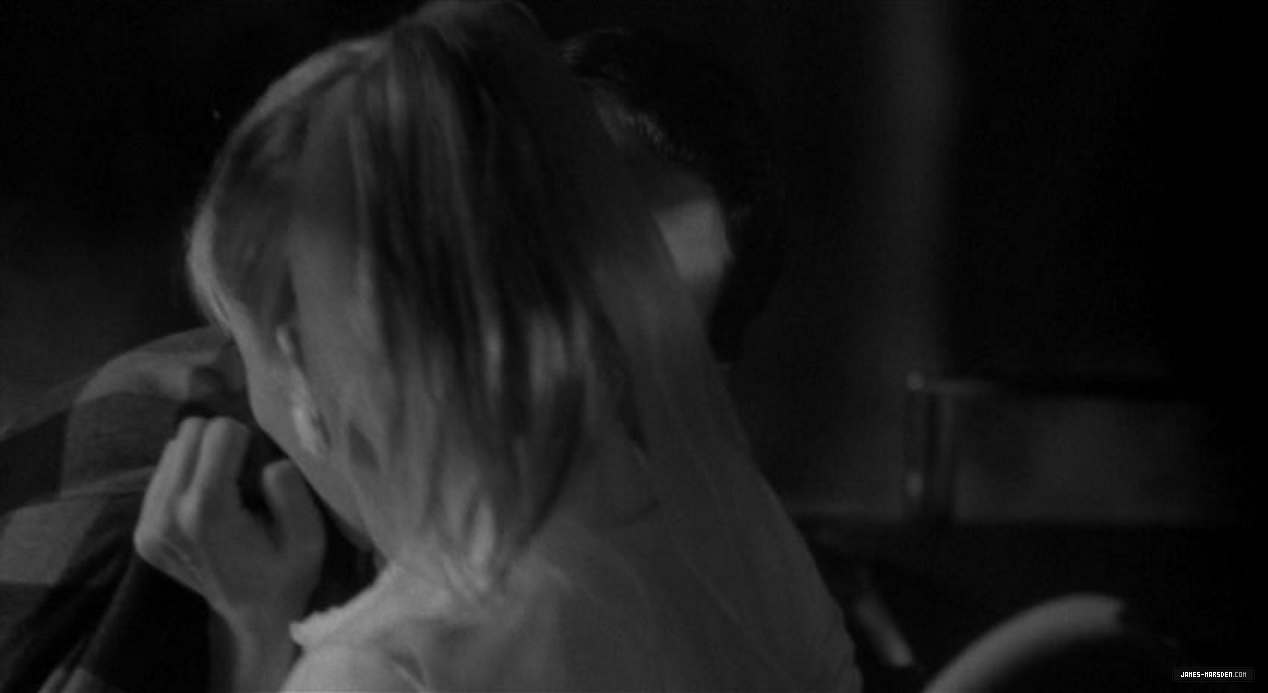 041.jpg