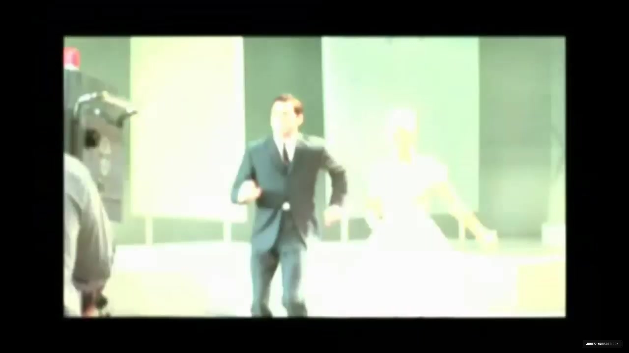 048.jpg