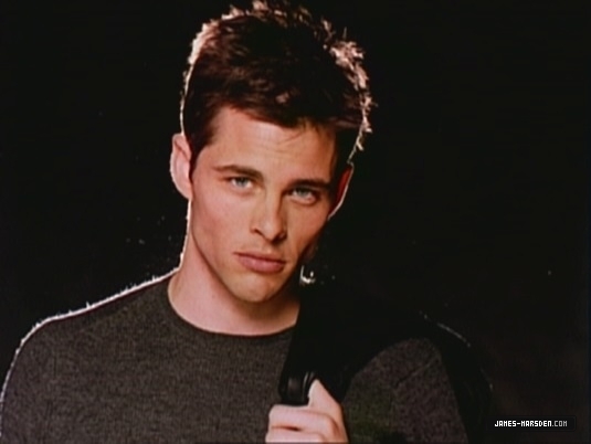ally-james04.jpg